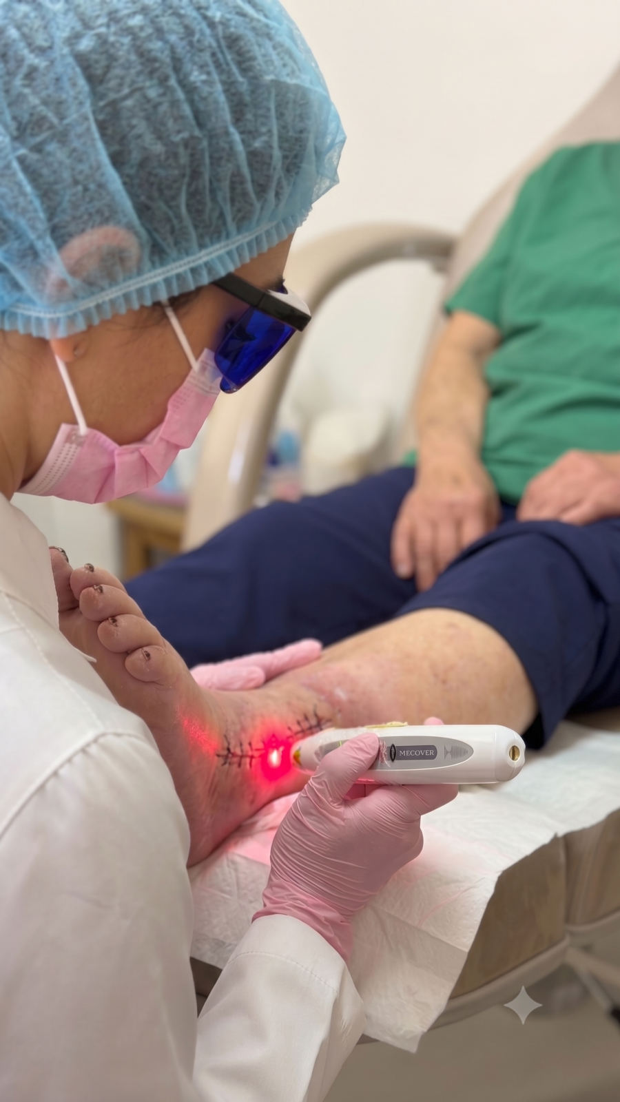 Aplicação de laserterapia em ferida operatória
